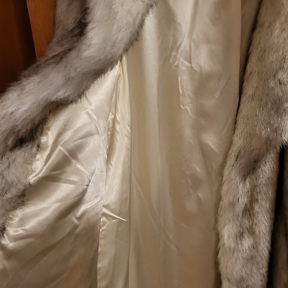 SOLD - Picture 4 of 7